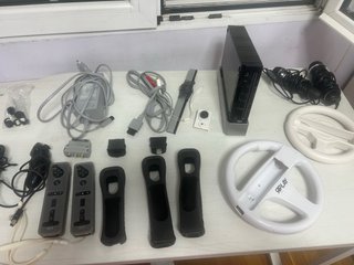 Consola Nintendo Wii Negra y Blanca