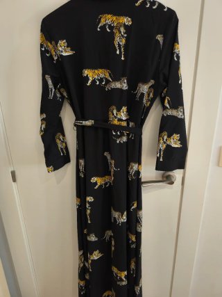 Vestido largo estampado tigre