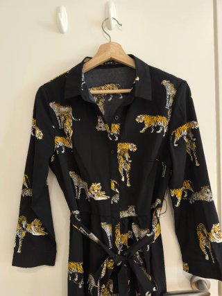 Vestido largo estampado tigre