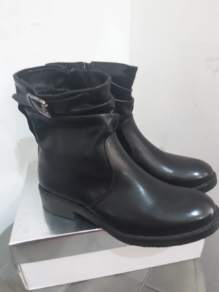 Stivaletti donna n.39