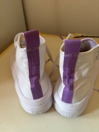 Converse niña blancas y moradas