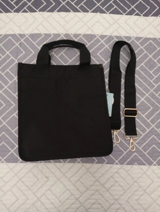 Bolso negro mujer . Bandolera y de mano.