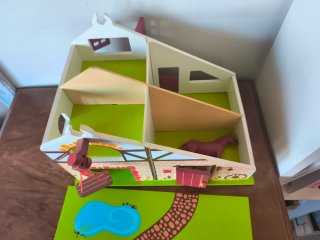 Granja de madera para niños
