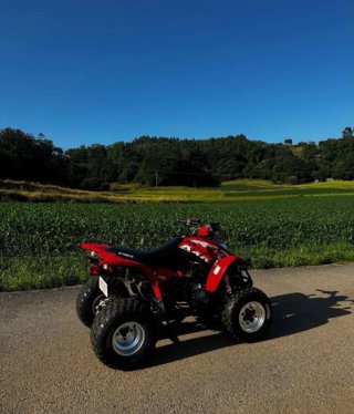 Kymco KXR 250 Quad Rojo