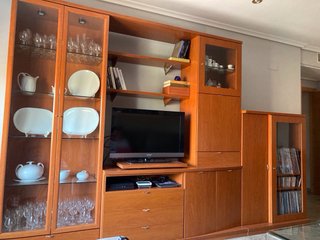 Muebles de salón y comedor de madera