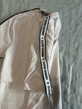 Lote 3 Camisetas Guess y 11 Degrees