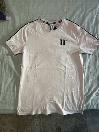 Lote 3 Camisetas Guess y 11 Degrees