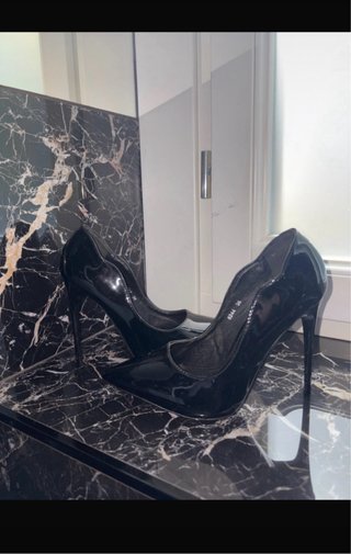 Scarpe tacco donna nere lucide n.36 nessuna marca