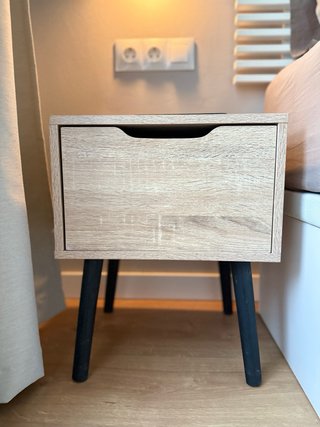 2 Mesitas de noche madera