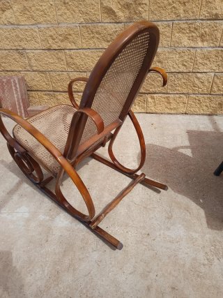 Mecedora Ratan y Madera