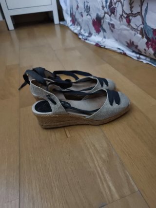 Alpargatas Gaimo Talla 36 con cintas