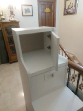 Cama alta con escalera y cajones