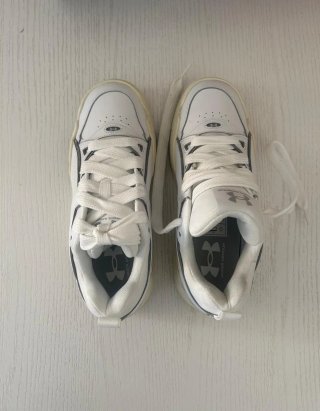 Zapatillas Under Armour Blancas