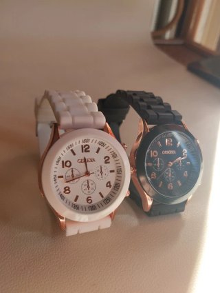 Lotto 2 orologi Geneva Bianco e nero