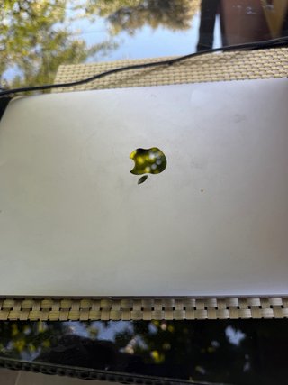 MacBook Pro 13" (2016) i5 / 8GB RAM -