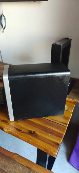 Ordenador sobremesa Vento 4GB RAM