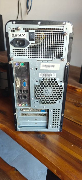 Ordenador sobremesa Vento 4GB RAM