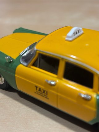 Plymouth Savoy 1:43 Taxi