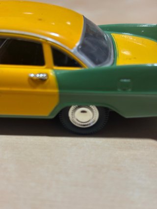 Plymouth Savoy 1:43 Taxi