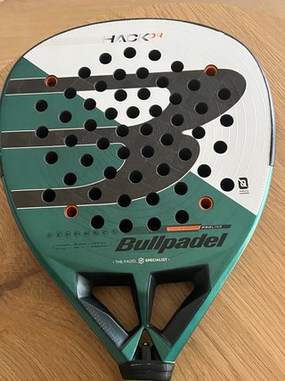 Pala Bullpadel Hack 04 Paquito Navarro 2025