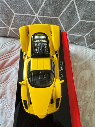 Kyosho Ferrari Enzo 1:43