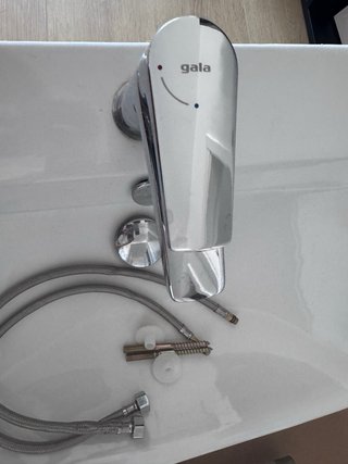 Lavabo Gala Porcelana 60x45cm + Grifo + Sifón