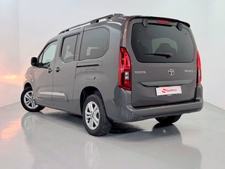 Toyota Proace City Verso 1.5D Family Active L2 Auto 96 kW (131 CV)