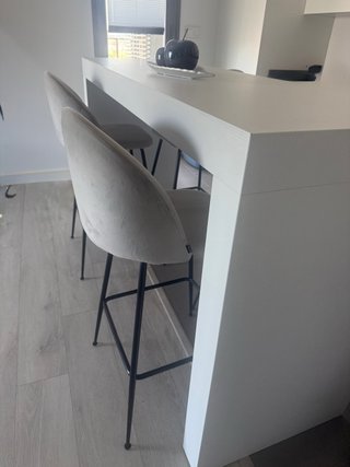 Mesa alta cocina 60x180x115 y 4 taburetes