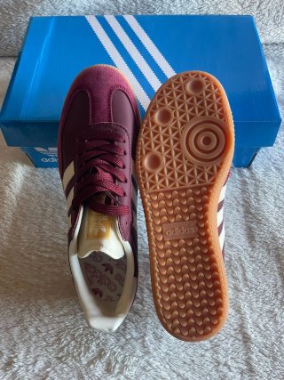 Adidas Granates Talla 39 y 40 Nuevas