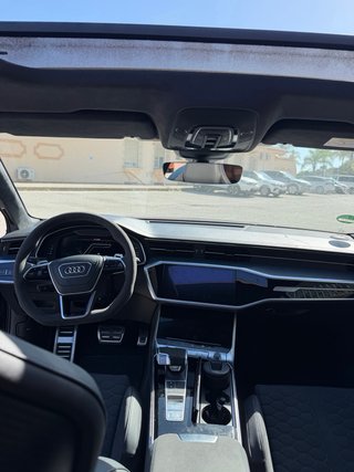 Audi RS6  performance 2025