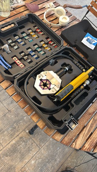 Engarzadora Hidráulica Mangueras A/C 71500