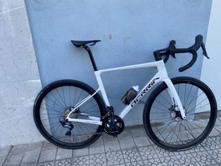 BERRIA BELADOR 7 año 2022 Ultegra Talla 53