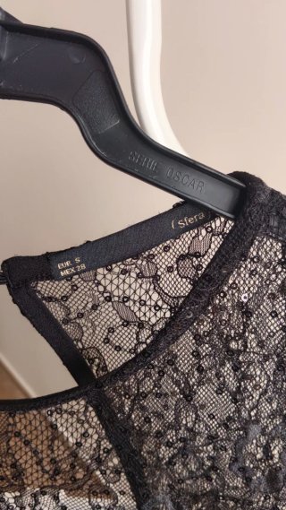 Vestido negro encaje y lentejuelas