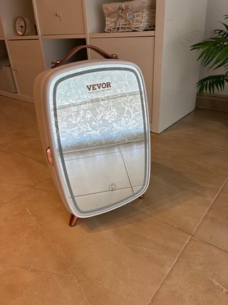 Nevera cosméticos VEVOR