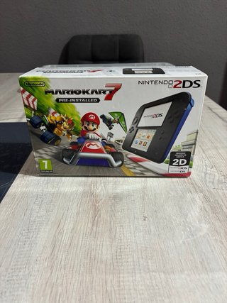 Nintendo 2DS Mario Kart 7 + custodia