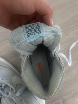 Zapatillas Nike grises altas