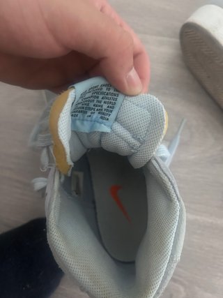 Zapatillas Nike grises altas