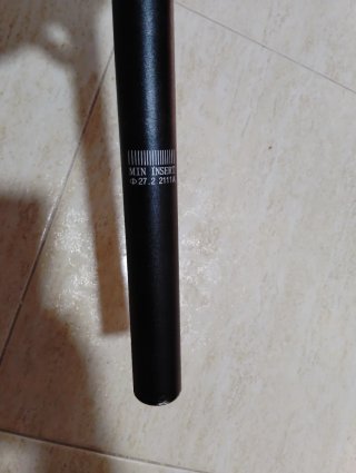 Tija sillín bici negra