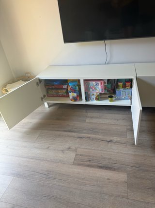Muebles salon besta con panel de madera a medida