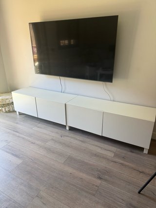 Muebles salon besta con panel de madera a medida