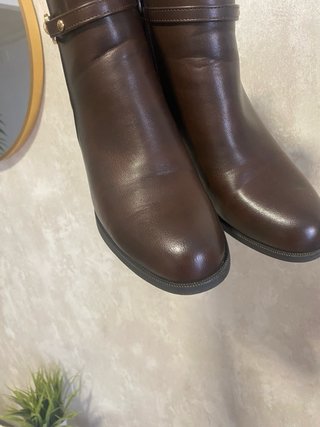 Botines tacón marrón hebilla talla 40
