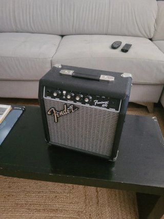 Amplificador Fender Frontman 10G LEER!!!!