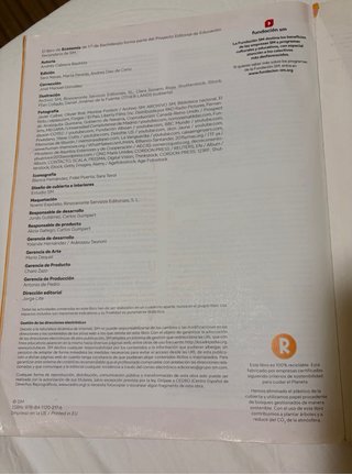 Libro de texto Economia 1 de bachillerato