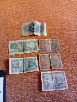 Billetes antiguos españoles 1, 5 y 10 pesetas