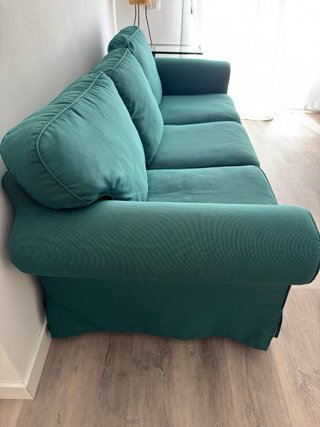 Sofá 3 plazas EKTORP IKEA + PUFF
