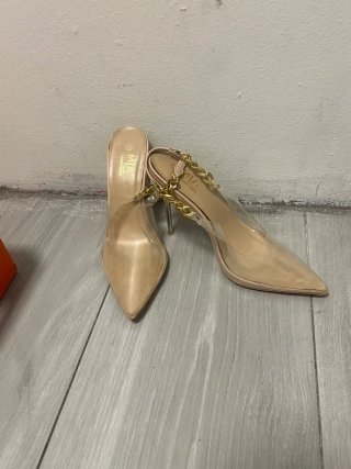 Zapatos MIA Beige y Dorado