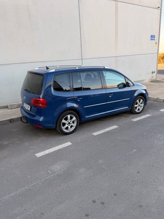 Volkswagen Touran 2011
