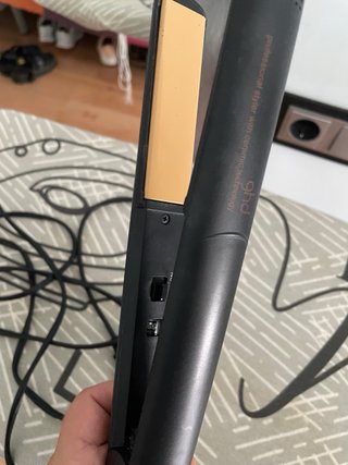 Plancha de pelo GHD negra