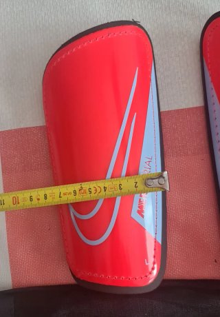 Espinilleras Nike Mercurial Talla S