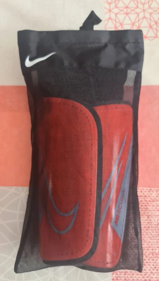 Espinilleras Nike Mercurial Talla S